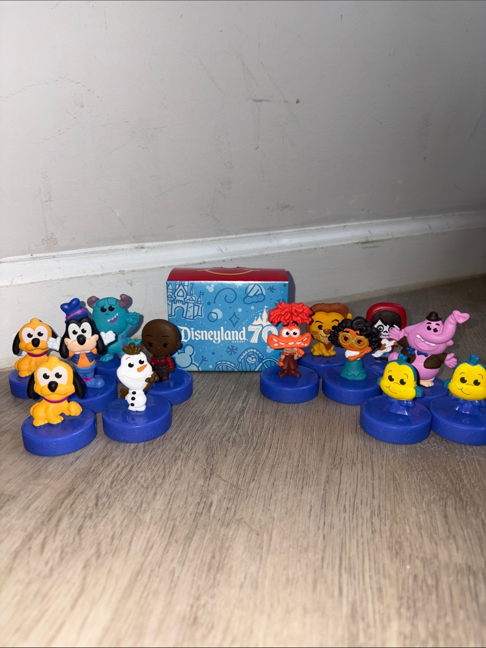 McDonald’s Disneyland Reaprt 70th Annoversary Kids Toy Characters